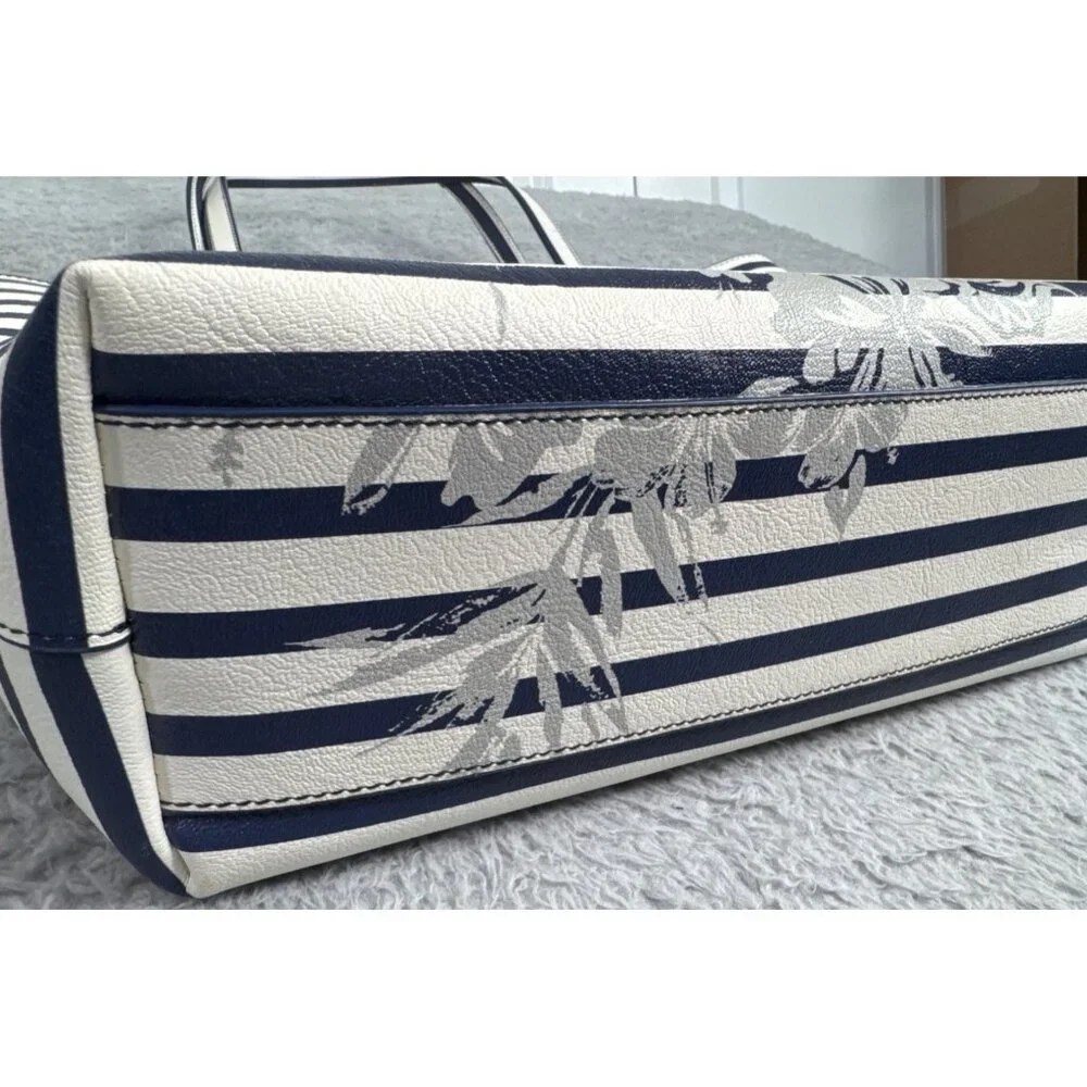 Tommy Bahama Floral Stripe Tote W/Pouch Navy White Faux Leather Travel Beach 90s - Picture 8 of 16